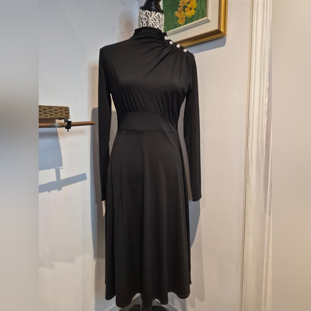 Elegant Black Long Sleeve Dress
